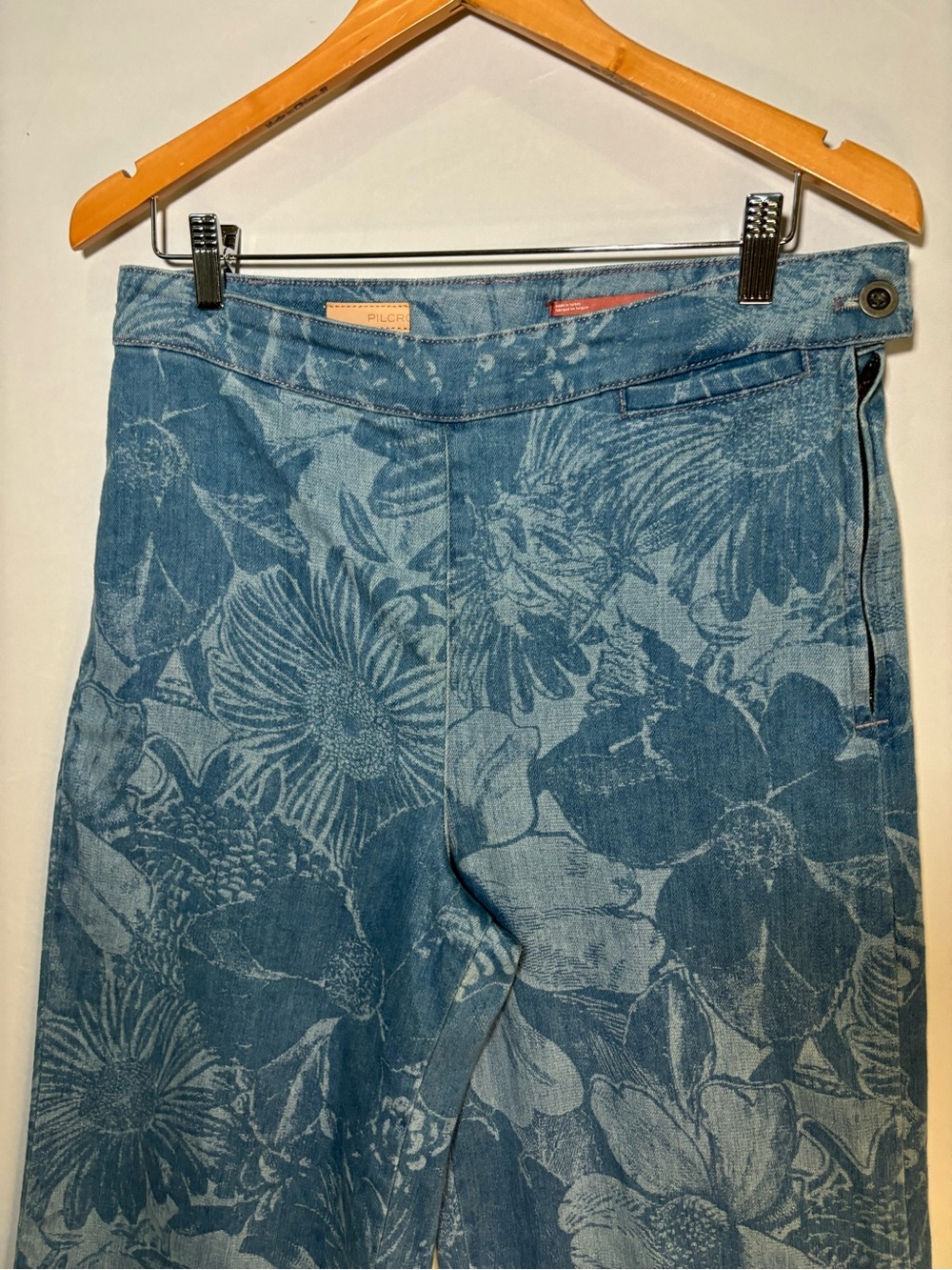 Pilcro by Anthropologie High Rise Wide Leg Floral Print Jeans Size 30 - Picture 5 of 12